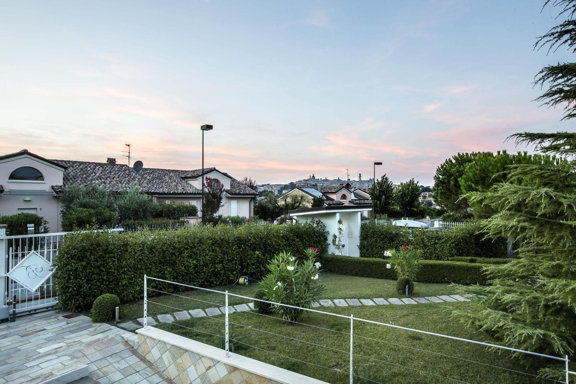 Residence Belohorizonte Macerata Zewnętrze zdjęcie