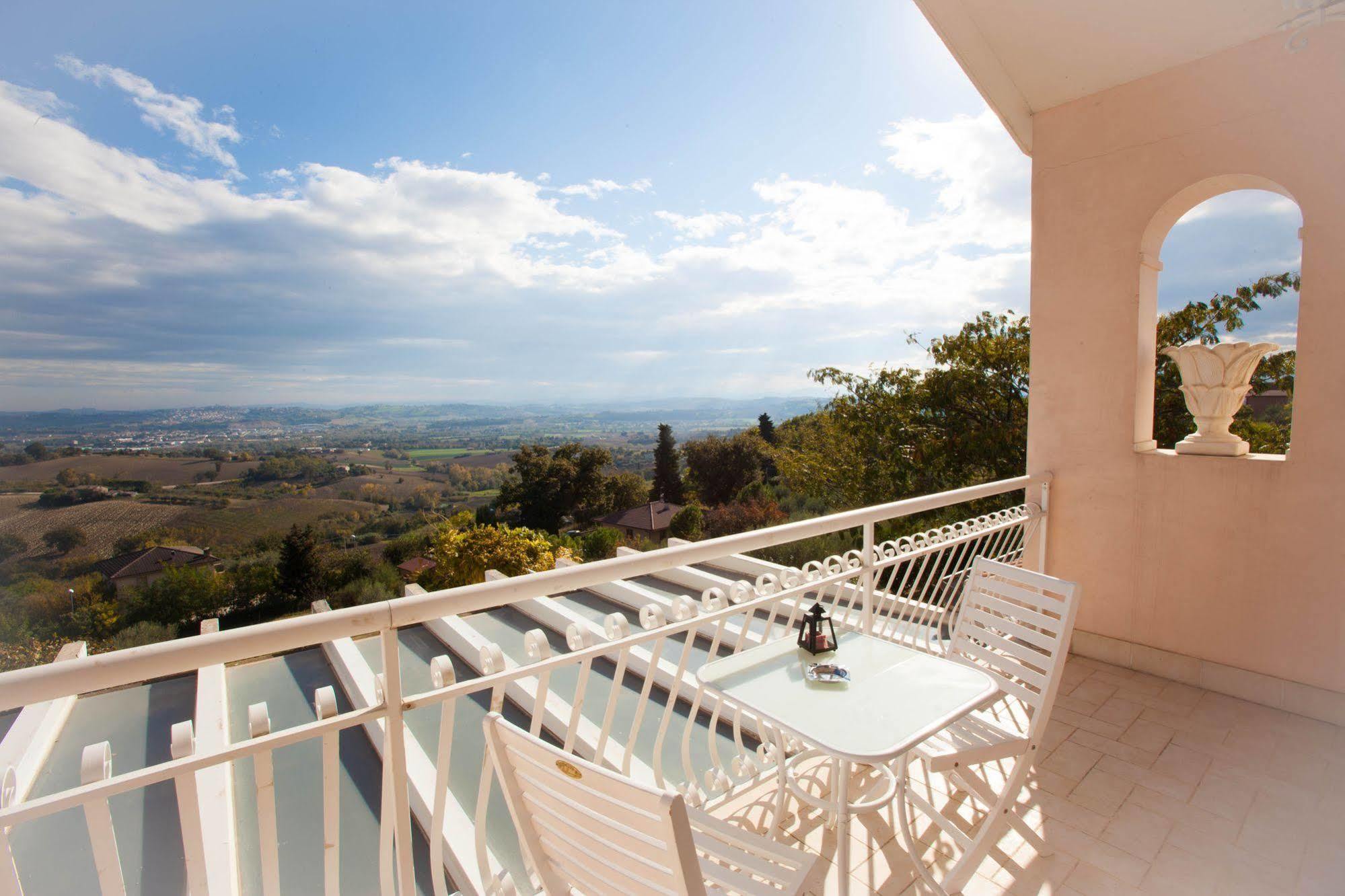 Residence Belohorizonte Macerata Zewnętrze zdjęcie